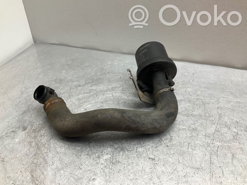 BMW 5 E60 E61 Antrinis oro siurblys 