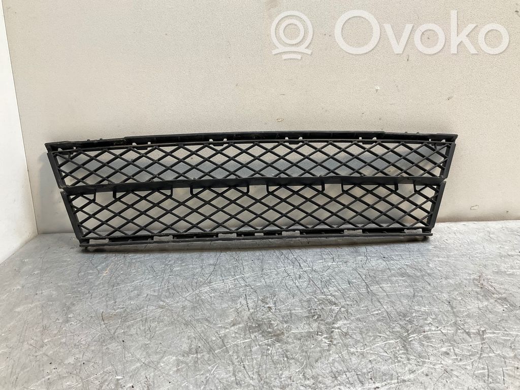 BMW 5 E60 E61 Front bumper lower grill 