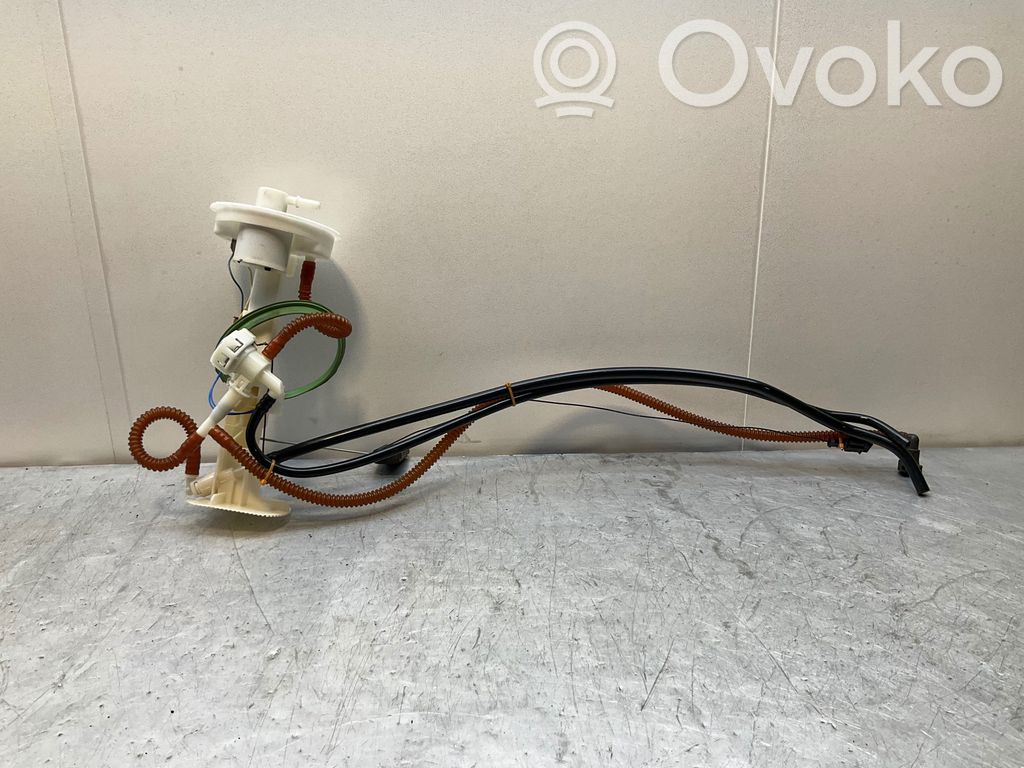 BMW X5 E70 Fuel level sensor 