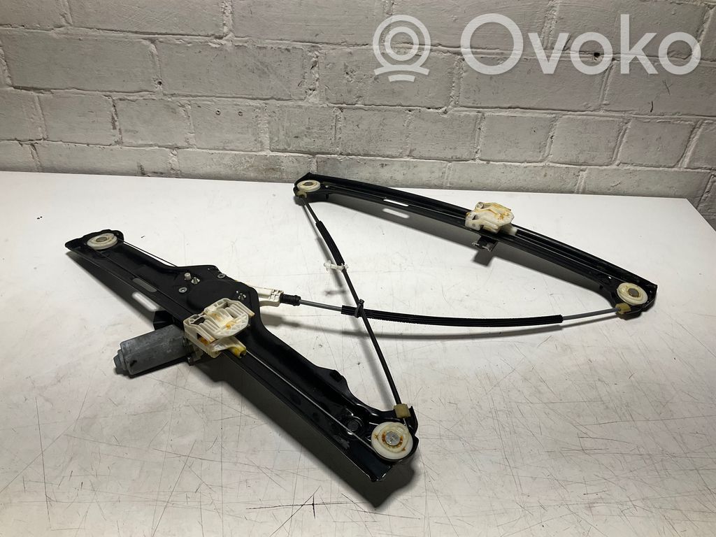 BMW X5 E70 Front door window regulator with motor 