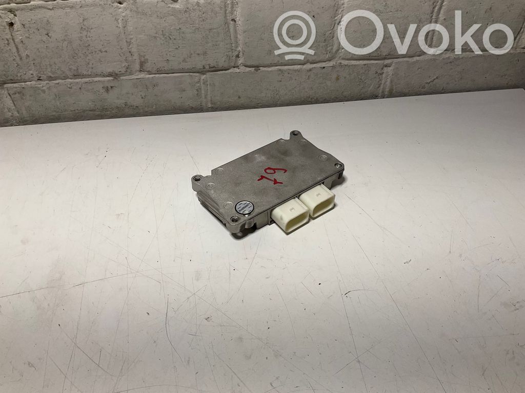 BMW 3 E90 E91 Transfer box differential control unit 