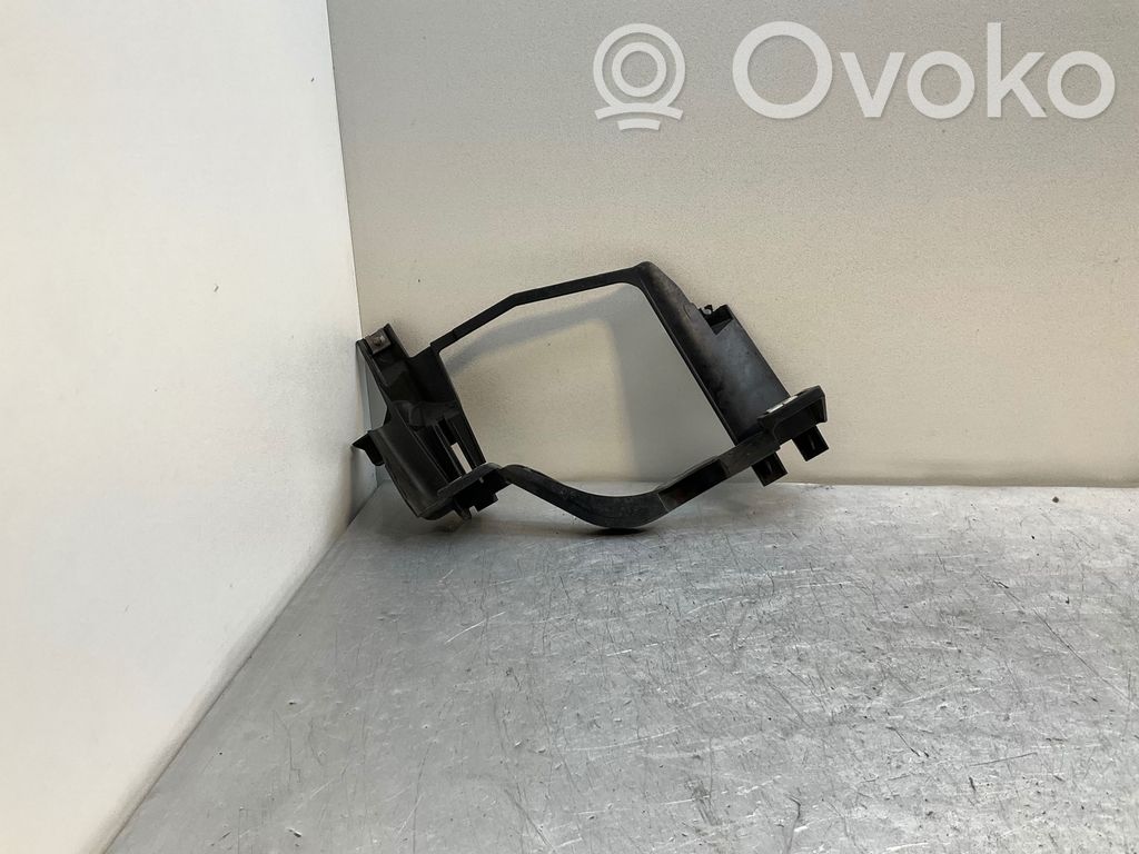 BMW 5 E60 E61 Headlight/headlamp mounting bracket 