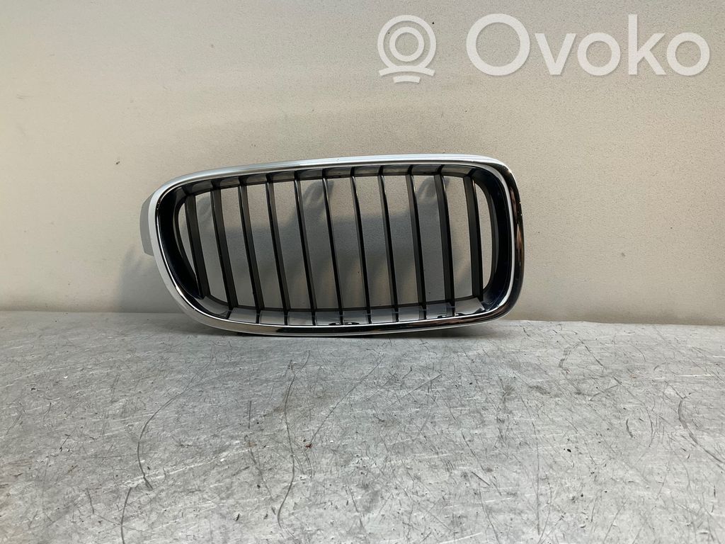 BMW 3 F30 F35 F31 Maskownica / Grill / Atrapa górna chłodnicy 