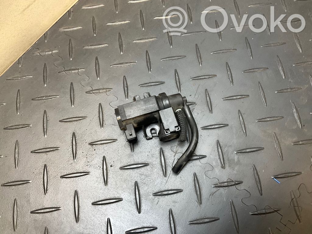 BMW 3 F30 F35 F31 Solenoidinis vožtuvas 