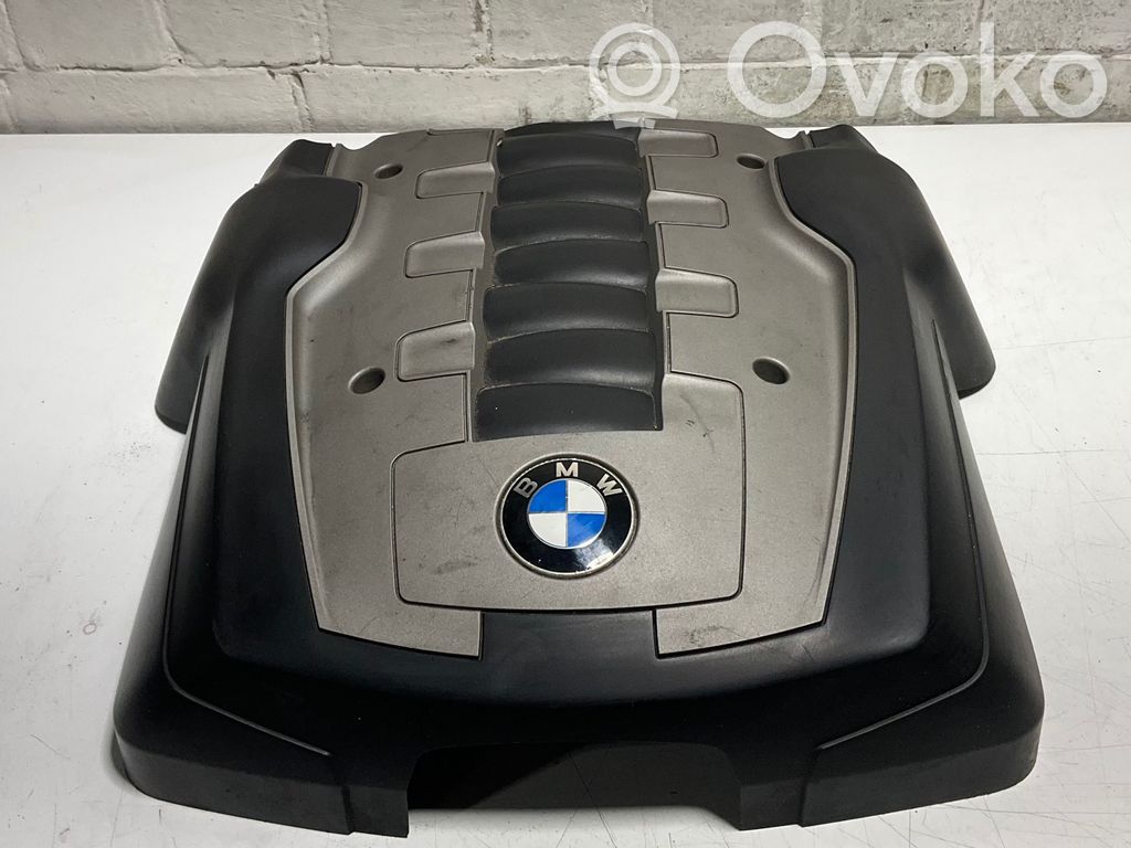 BMW 5 E60 E61 Variklio dangtis (apdaila) 