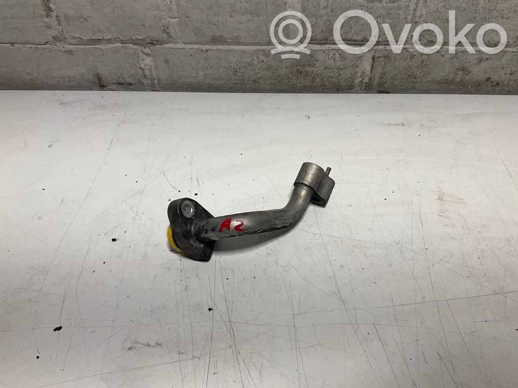BMW 6 E63 E64 Ilmastointilaitteen putki (A/C) 