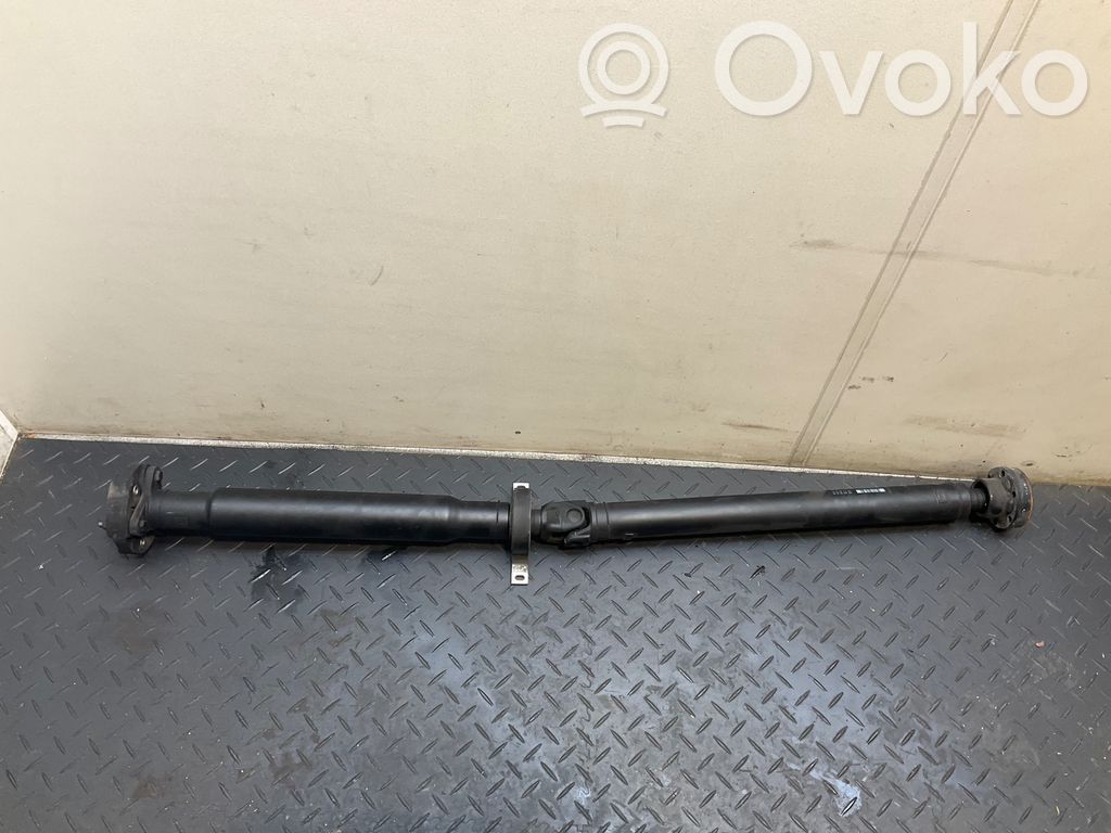 BMW 5 E60 E61 Kardanas komplekte 