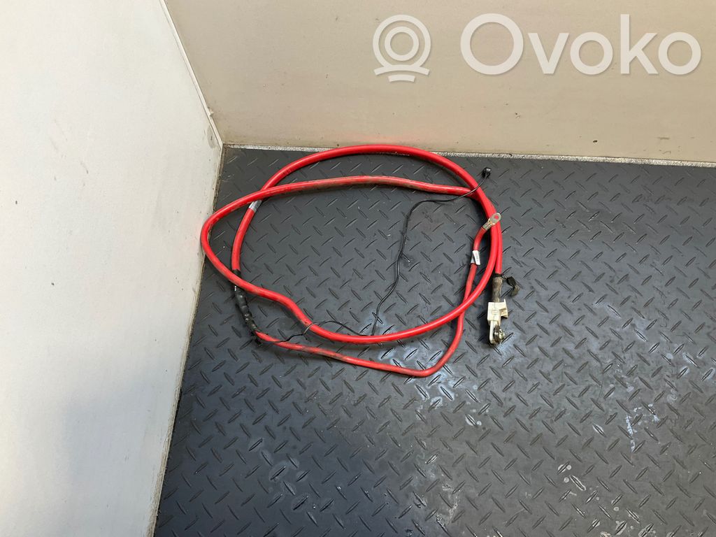 BMW 5 E60 E61 Positive cable (battery) 