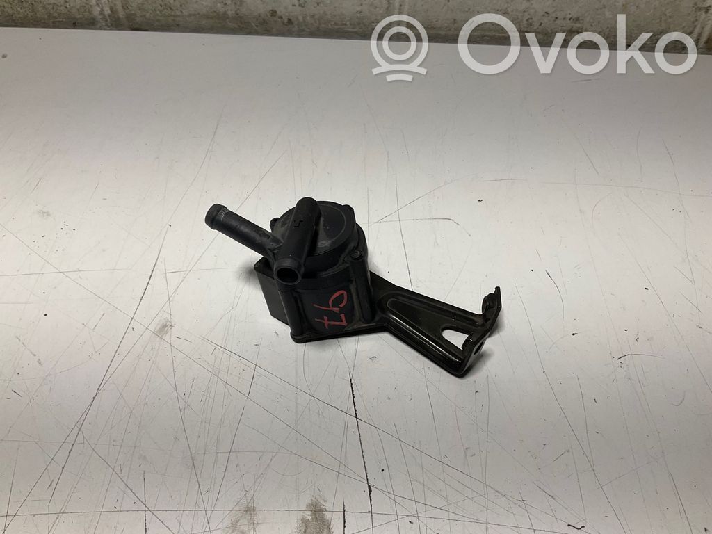 BMW 7 F01 F02 F03 F04 Pompe à eau de liquide de refroidissement 