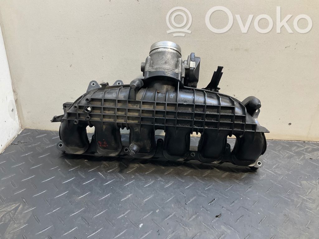 BMW 5 F10 F11 Kolektorius įsiurbimo 