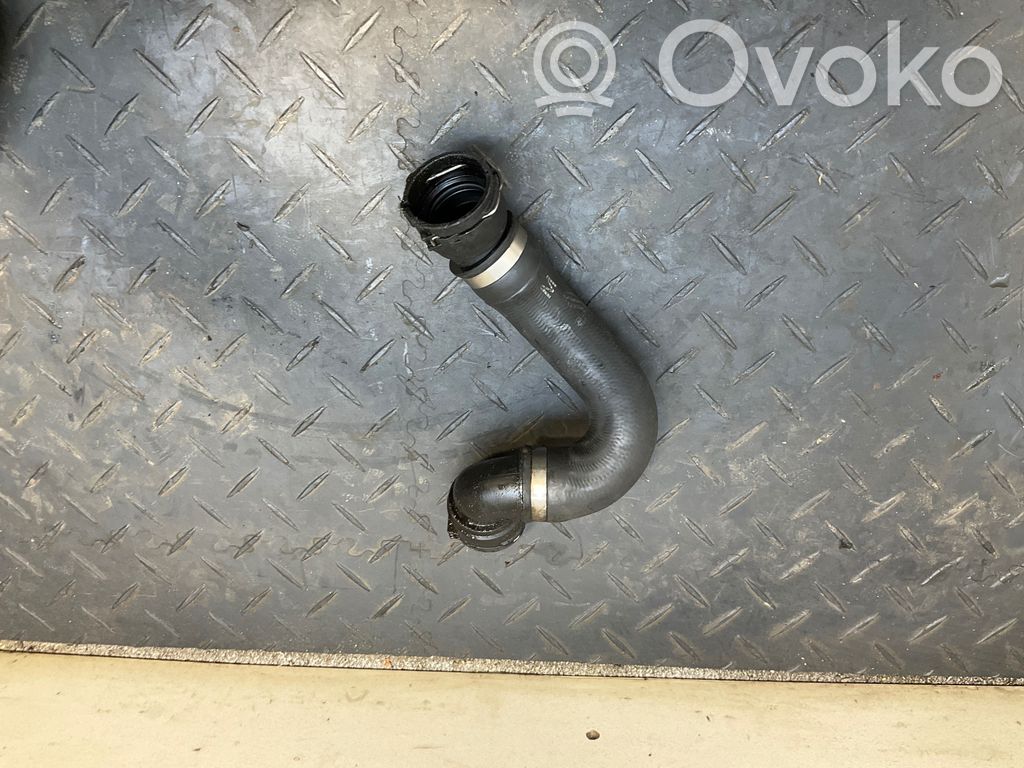 BMW 5 E60 E61 Engine coolant pipe/hose 