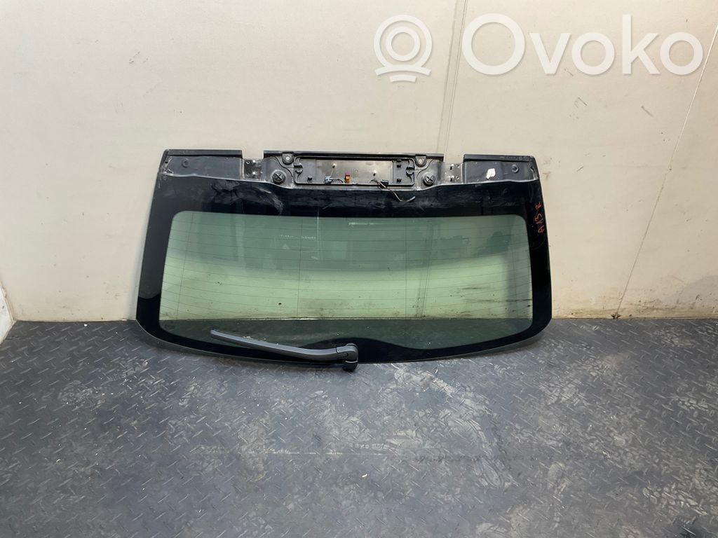 BMW 5 E60 E61 Заднее стекло 