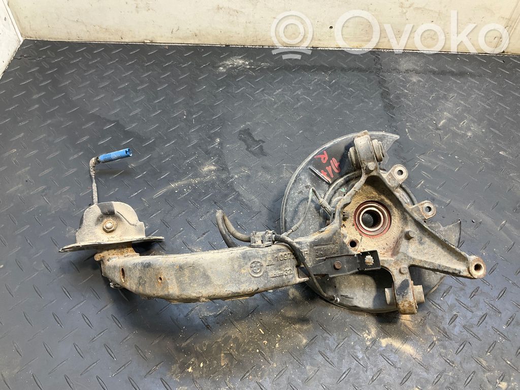 BMW Z4 E85 E86 Taka-akselin pyöräntuenta 