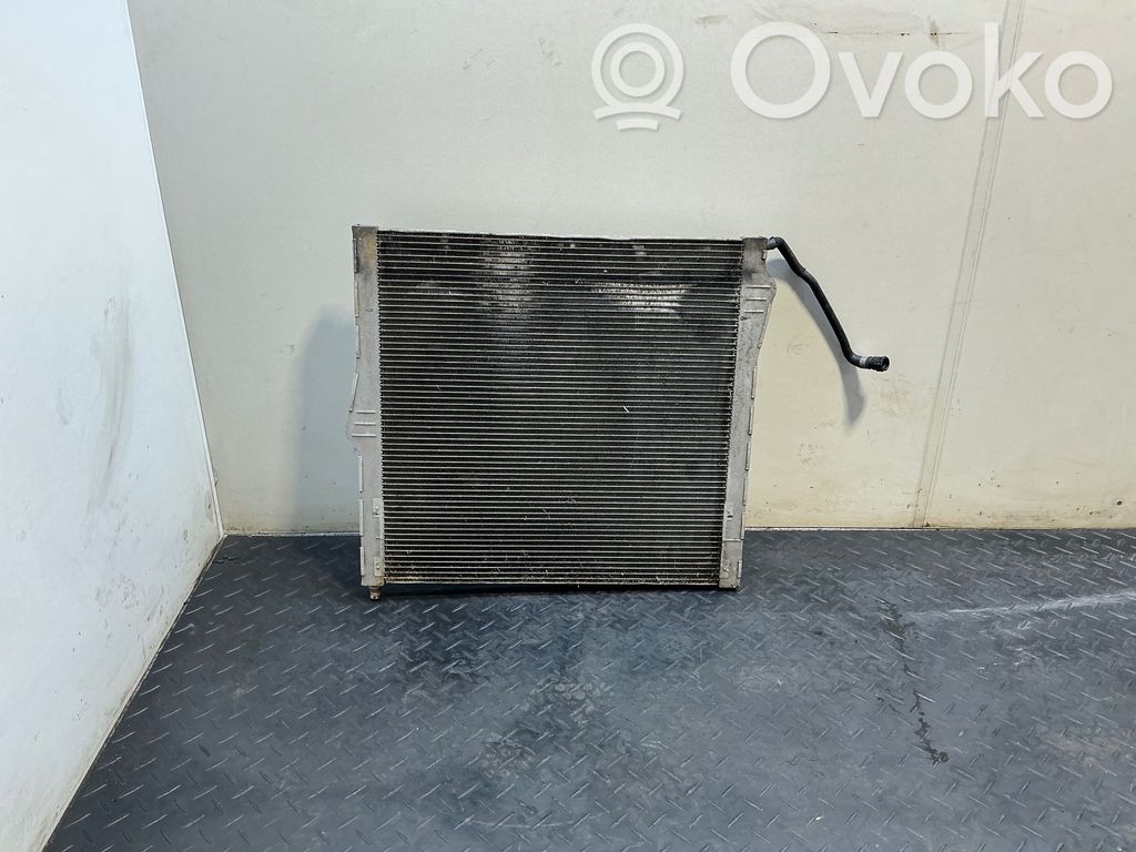 BMW X5 E70 Coolant radiator 