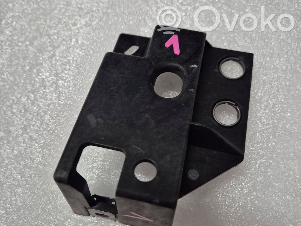 Renault Megane IV Support phare frontale 