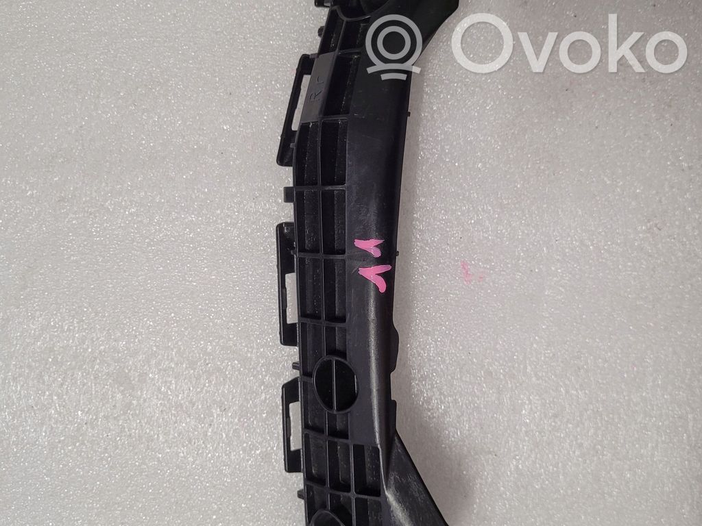 Toyota Yaris Soporte de montaje del parachoques trasero 