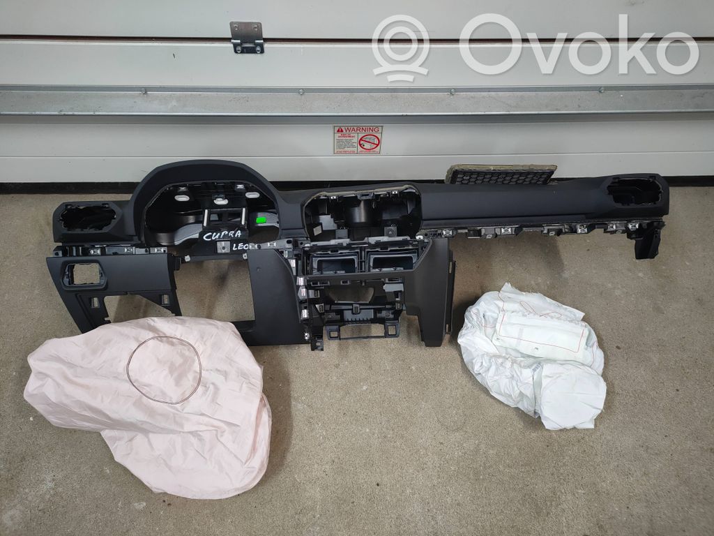 Dashboard   5FB857003,5FA880204G,5FF880201C,5FB857841A