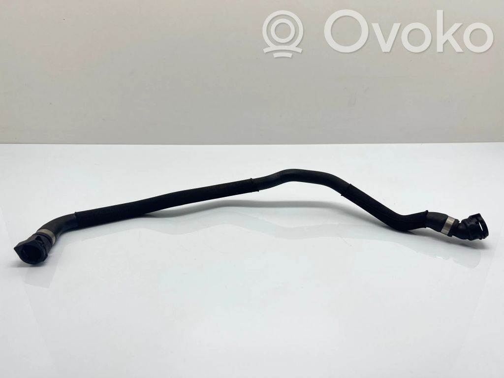 BMW 5 GT F07 Engine coolant pipe/hose 