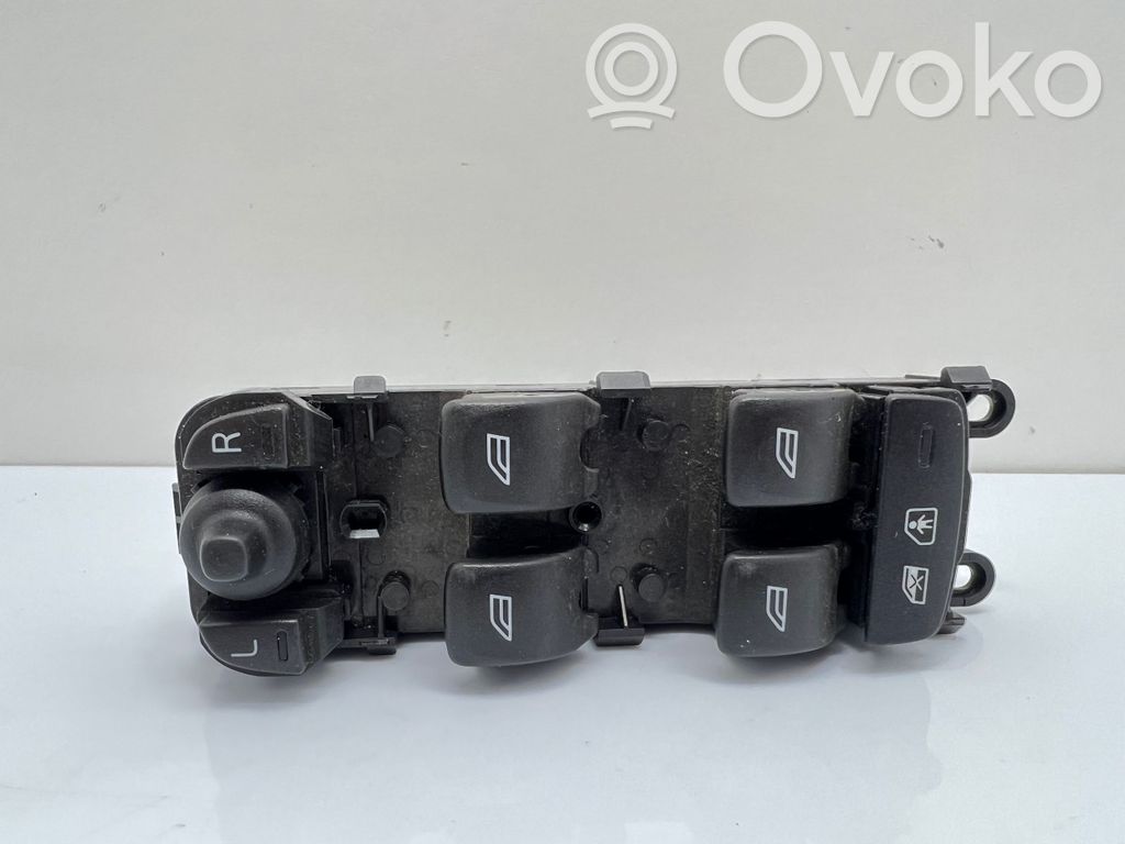 Volvo V40 Electric window control switch 