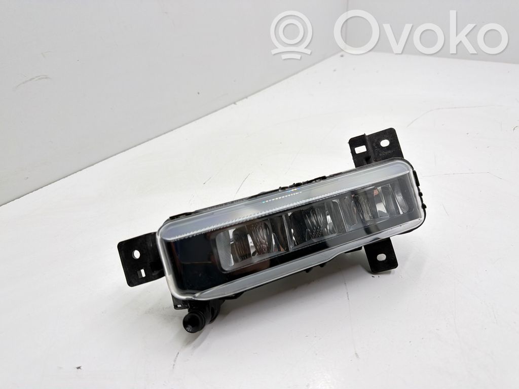 BMW 1 F40 Etusumuvalo 