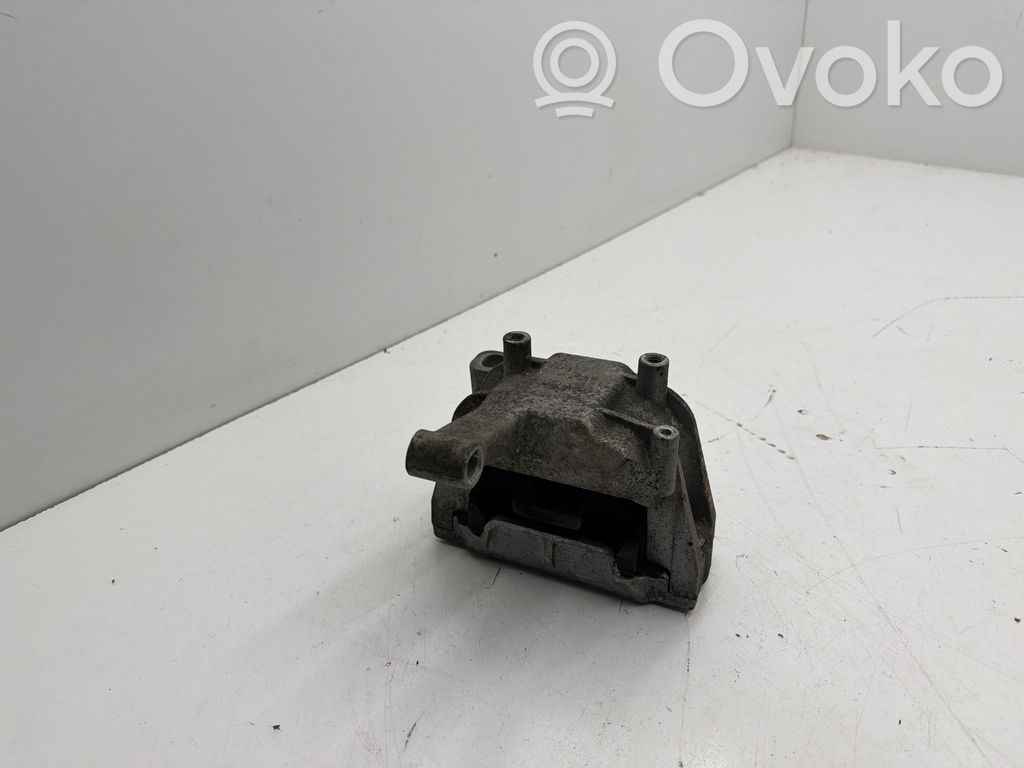 Volkswagen Sharan Engine mount bracket 