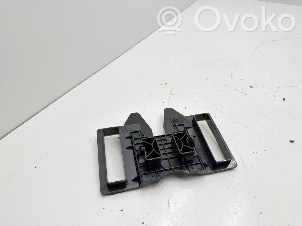 BMW 5 G30 G31 G38 Inne części wnętrza samochodu 