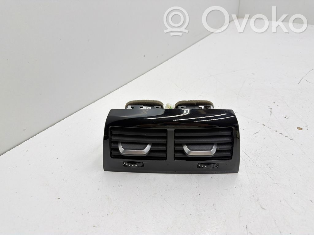 BMW 5 G30 G31 G38 Rear air vent grill 