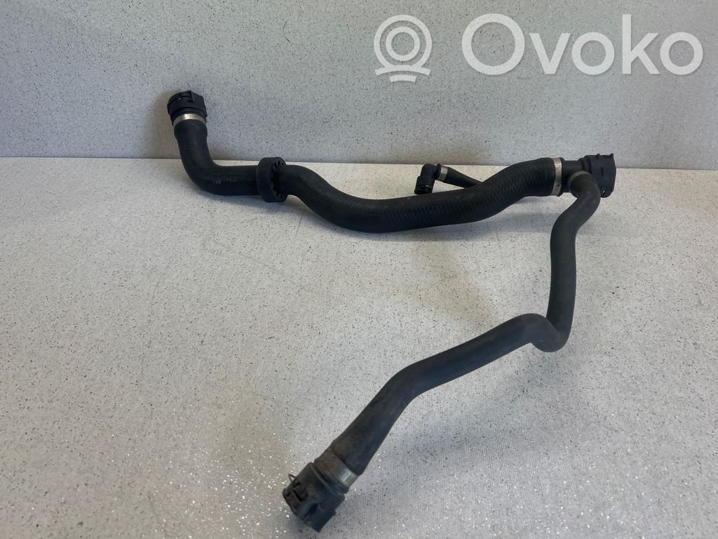 BMW X3 E83 Engine coolant pipe/hose 