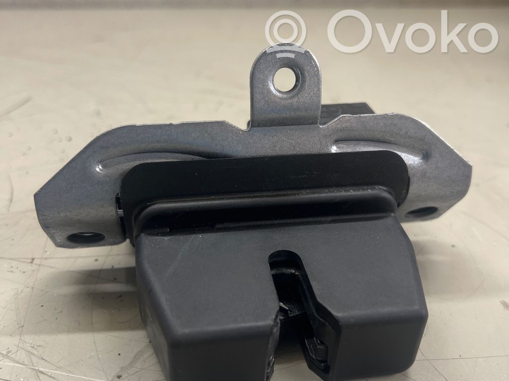 Ford Puma Zamek klapy tylnej / bagażnika 