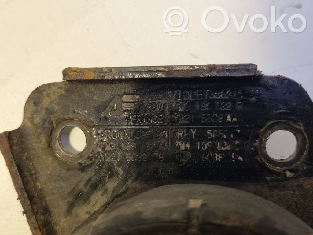Volkswagen Sharan Engine mounting bracket 