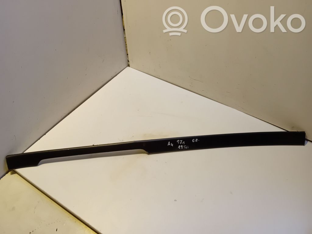 Audi A4 S4 B5 8D Ramka schowka deski rozdzielczej 