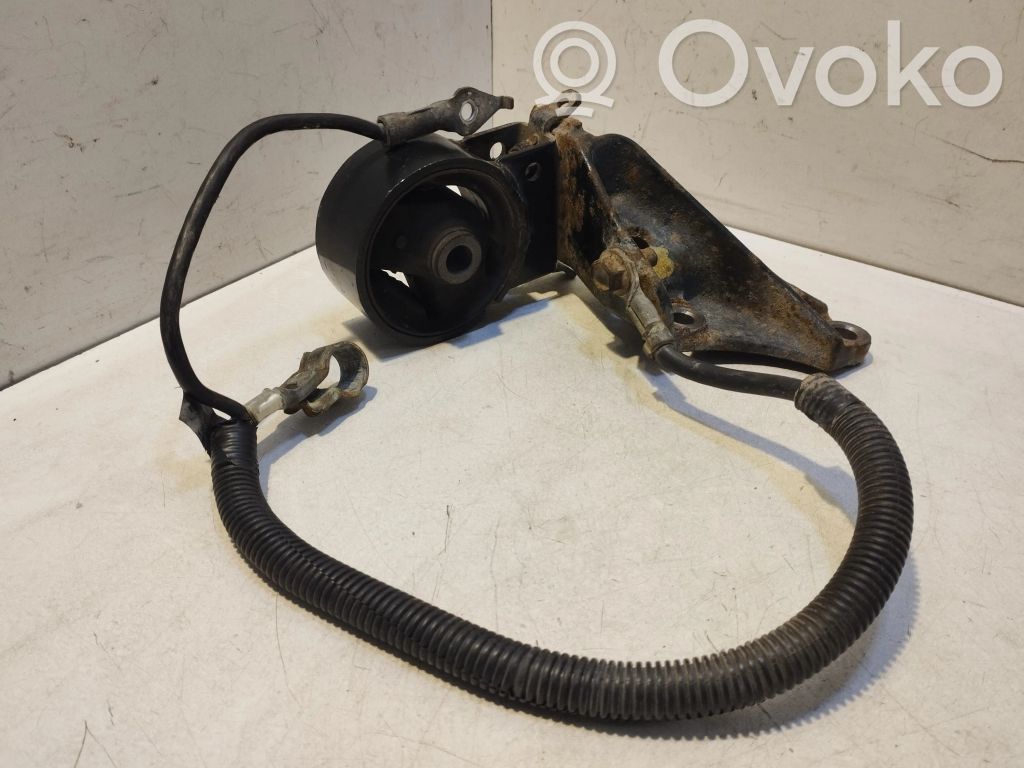 Toyota Yaris Engine mount bracket 
