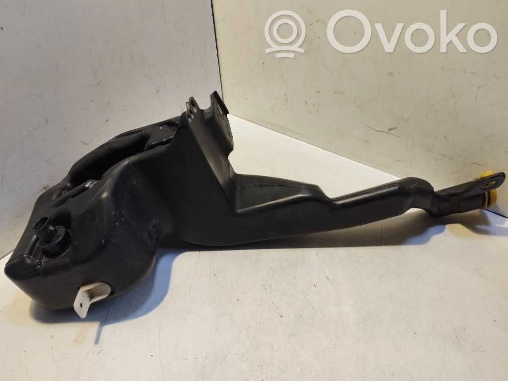 Opel Astra H Tuulilasinpesimen nestesäiliö 