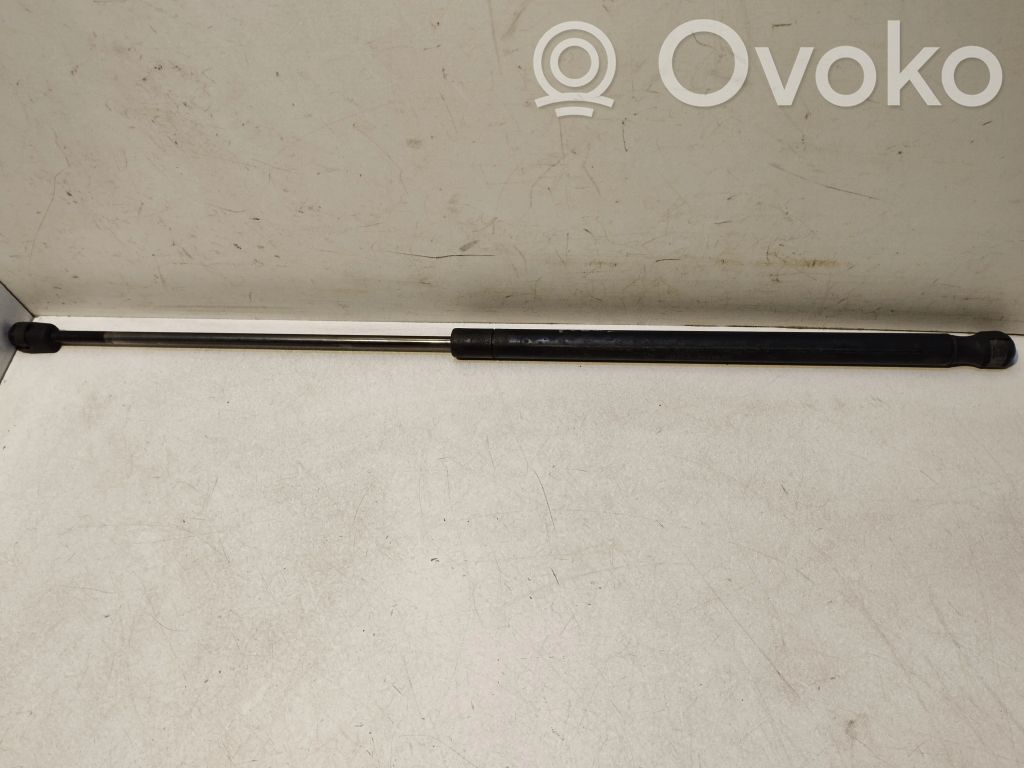 Ford Focus Bagāžnieka amortizators 