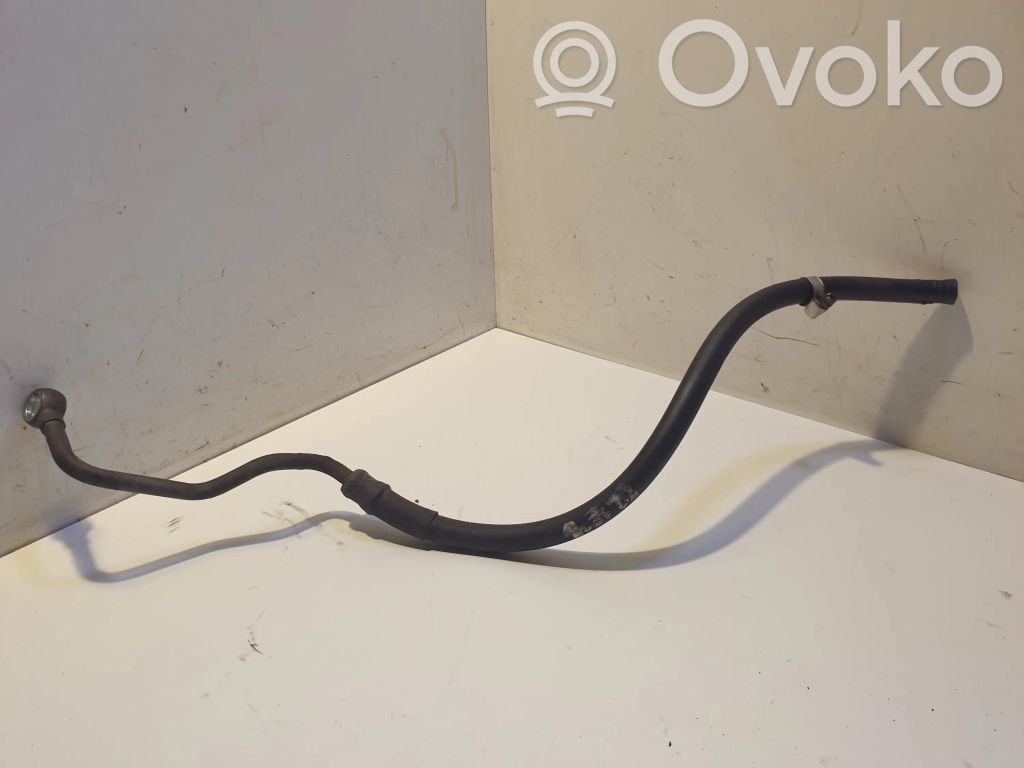 Ohjaustehostimen letkusto