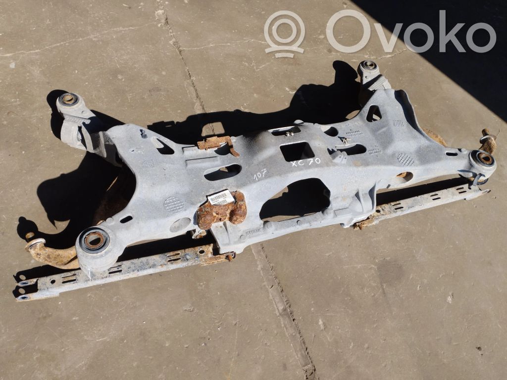 Volvo XC70 Taka-apurunko 