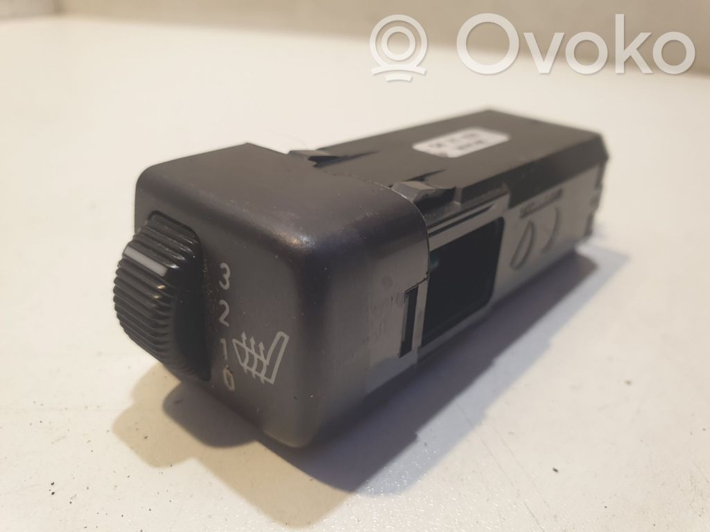 Seat heating switch   5471024