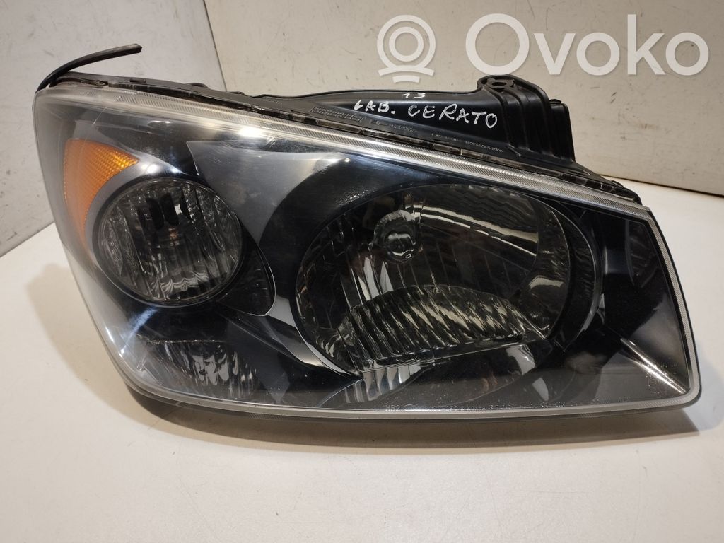KIA Cerato Phare frontale 