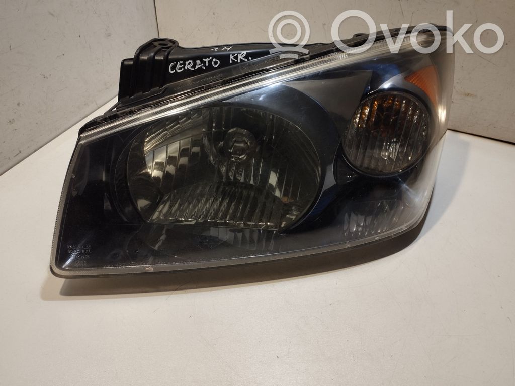 KIA Cerato Phare frontale 