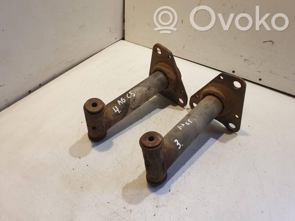 Audi A6 S6 C5 4B Smorzatore/ammortizzatore d’urto per paraurti anteriore 