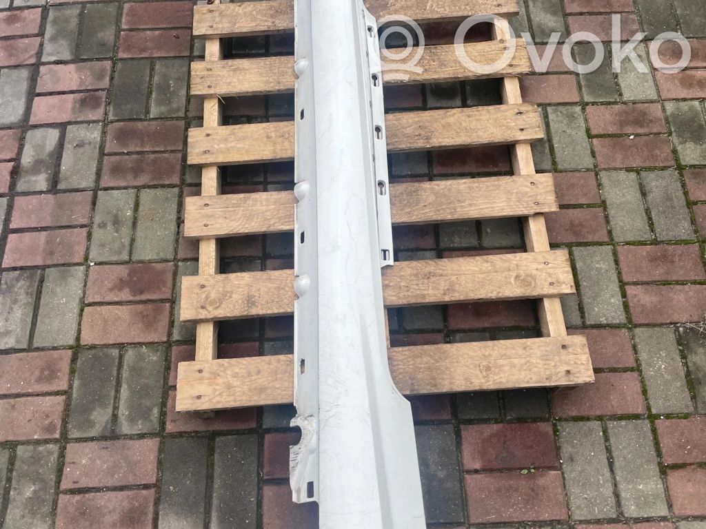 Mercedes-Benz E C207 W207 Listón delantero (repuesto de carrocería) 