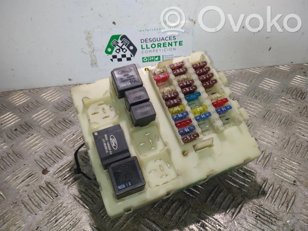 Fuse module   98AG14A073CE