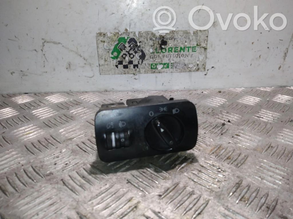 Interruptor de luz   8L1941531E