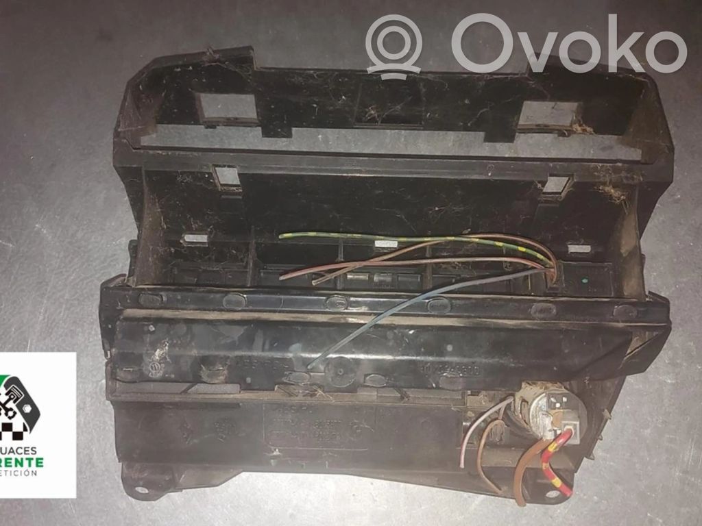 Cenicero del coche   8205377