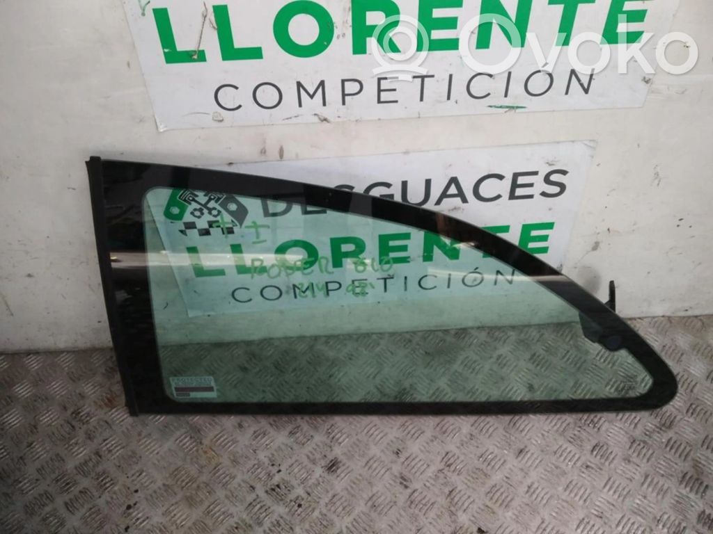 Vidrio lateral trasero