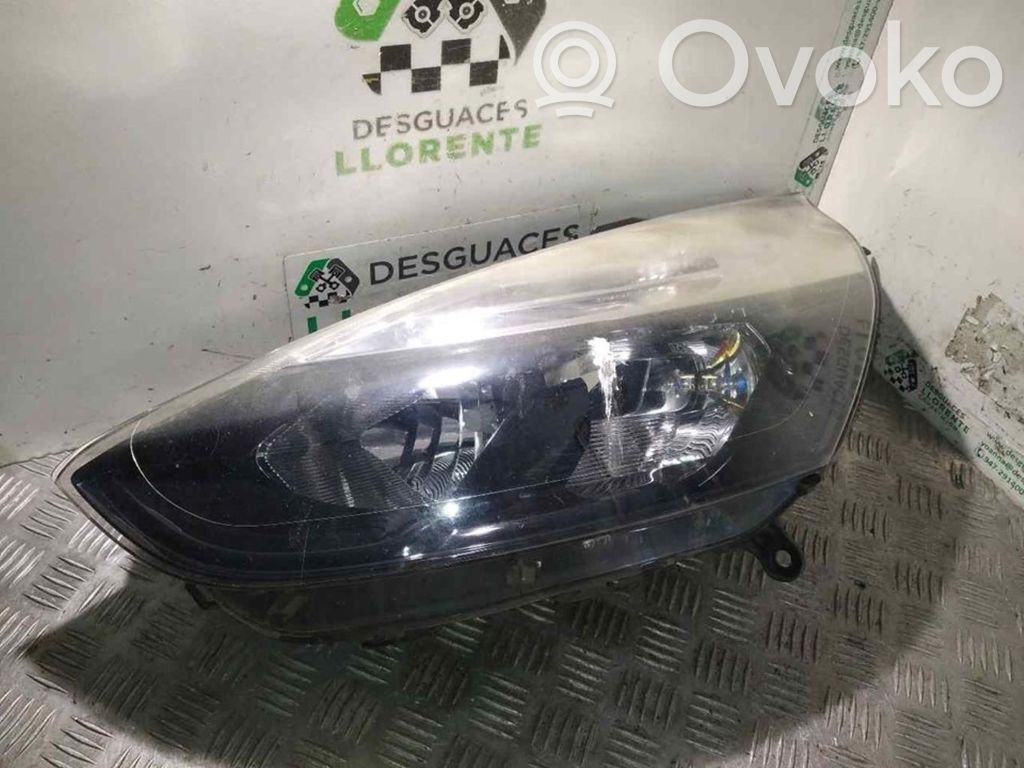 Renault Clio III Headlight/headlamp 