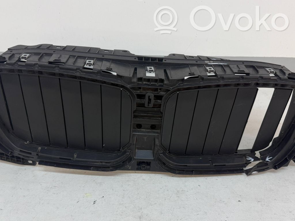 BMW X3 G01 Front bumper upper radiator grill 
