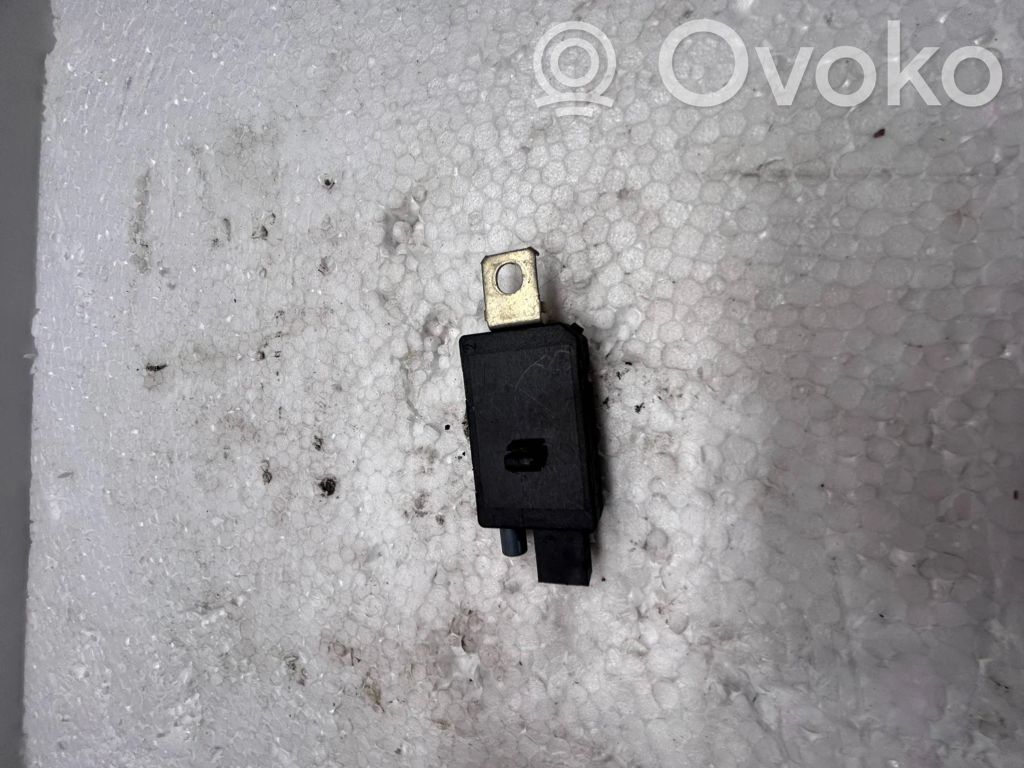 Citroen C4 II Aerial antenna amplifier 