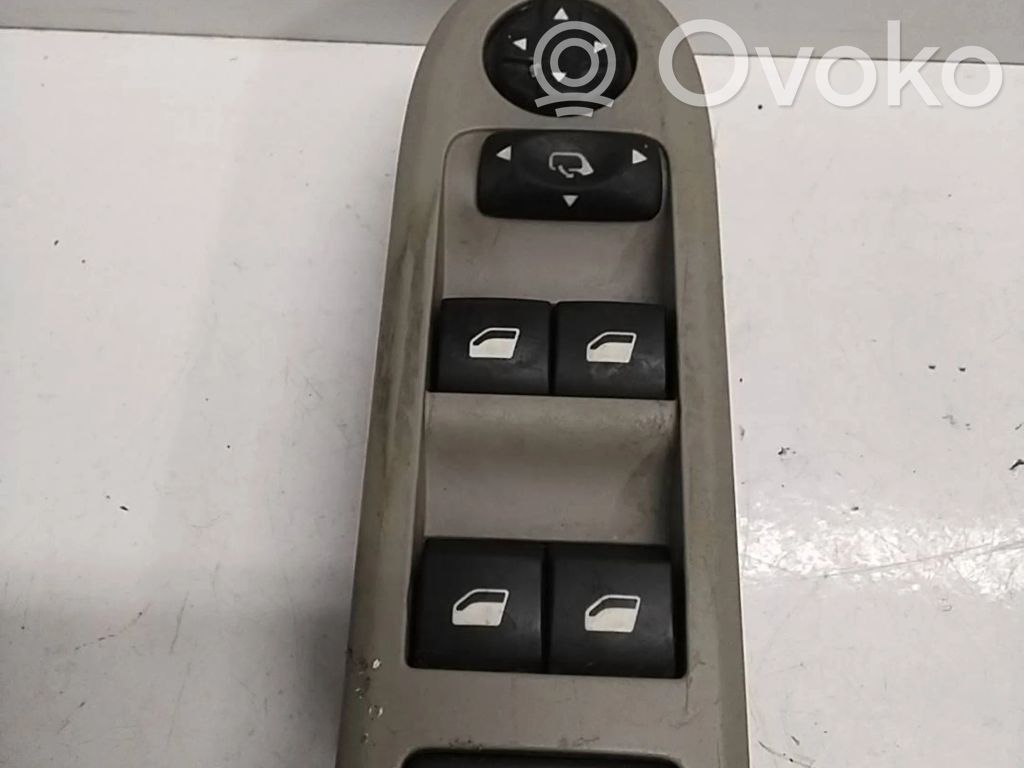 Citroen C5 Electric window control switch 