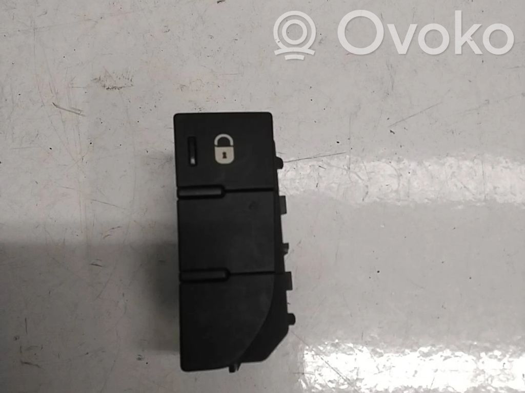 Citroen C5 Central locking switch button 